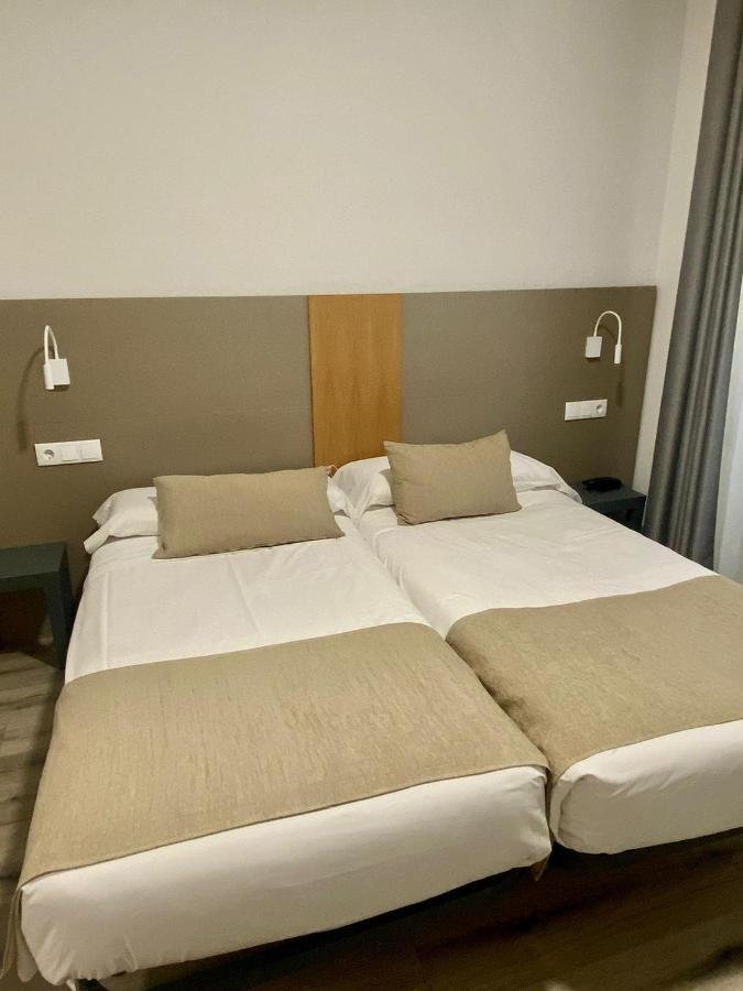 Pension Residencia Fornos Santiago de Compostela Bagian luar foto