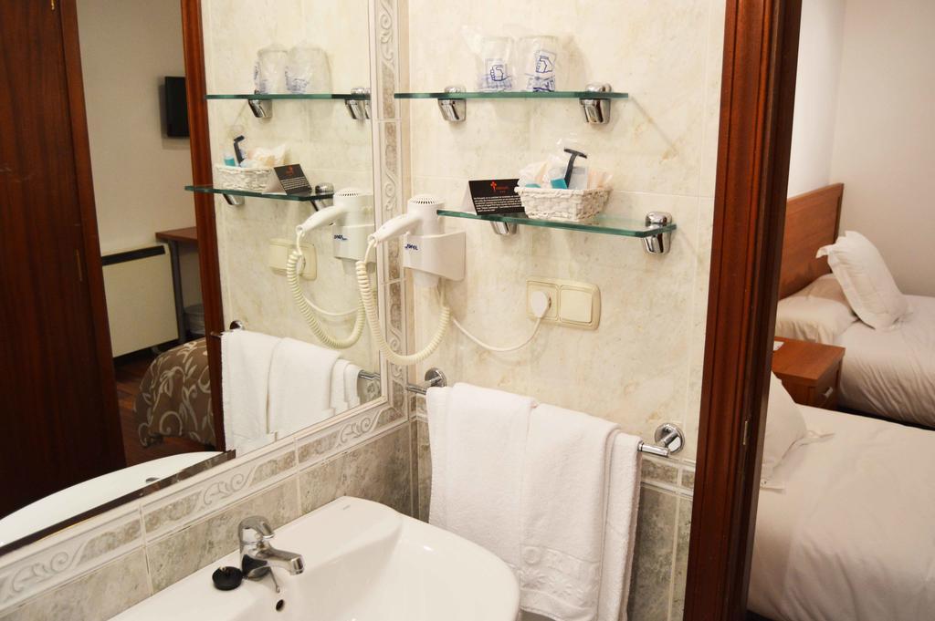 Pension Residencia Fornos Santiago de Compostela Bagian luar foto
